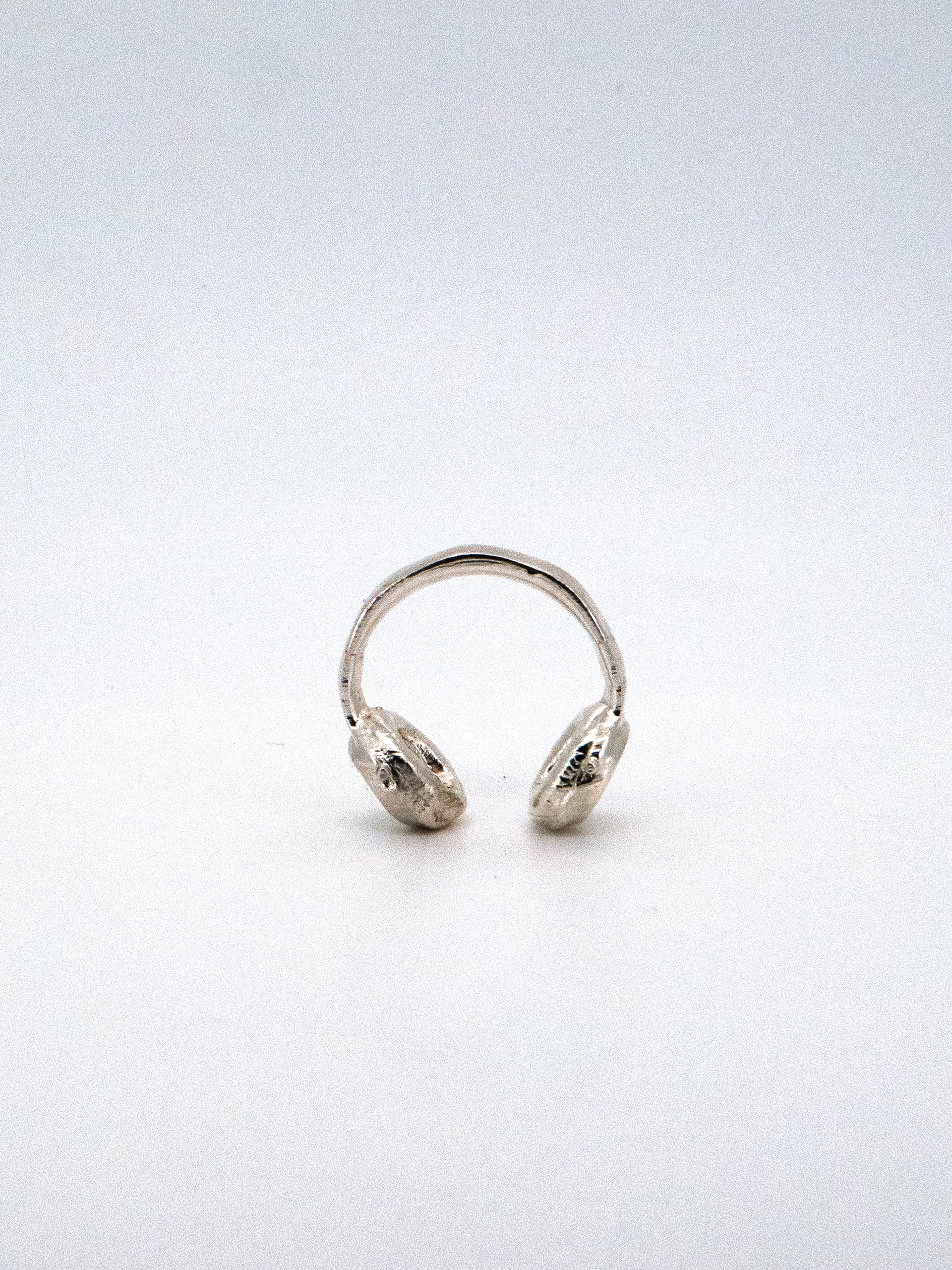 Headphones ring