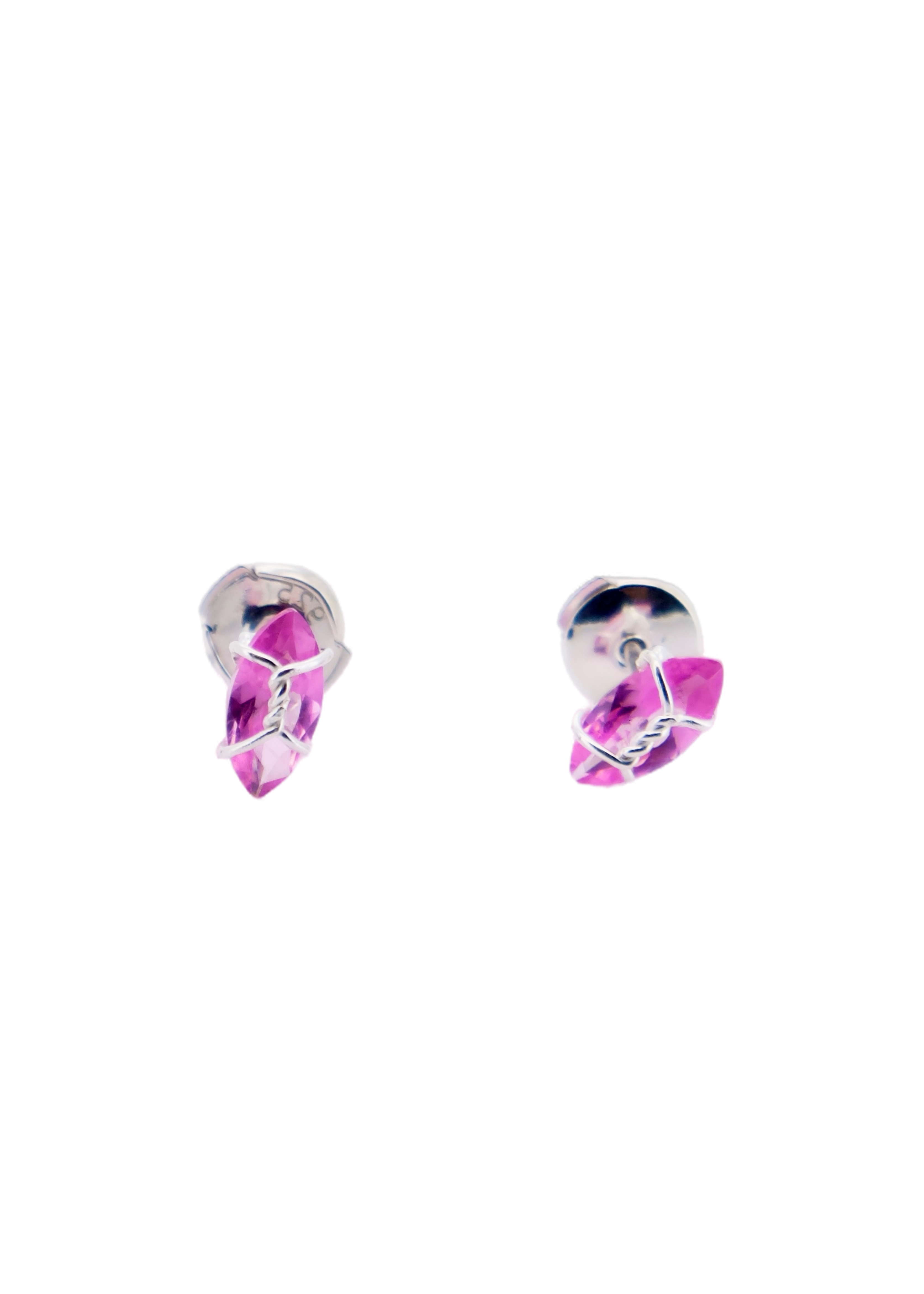 Harness Earstuds